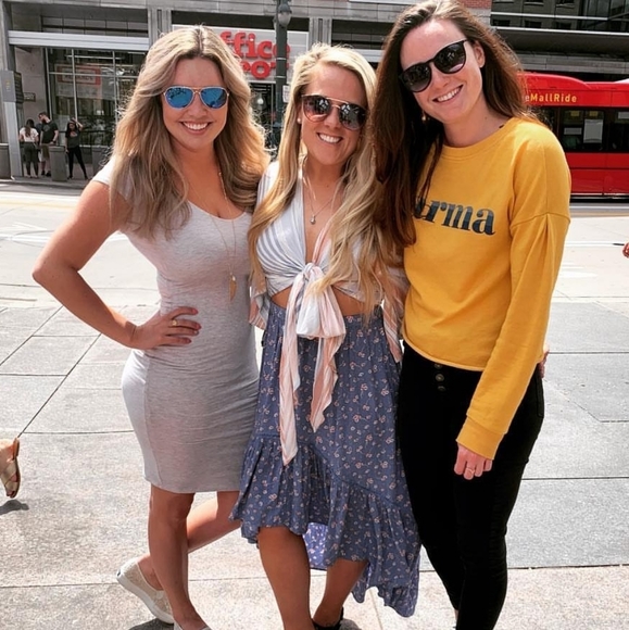 Meet your Posher, Shea - Picture 1 of 1